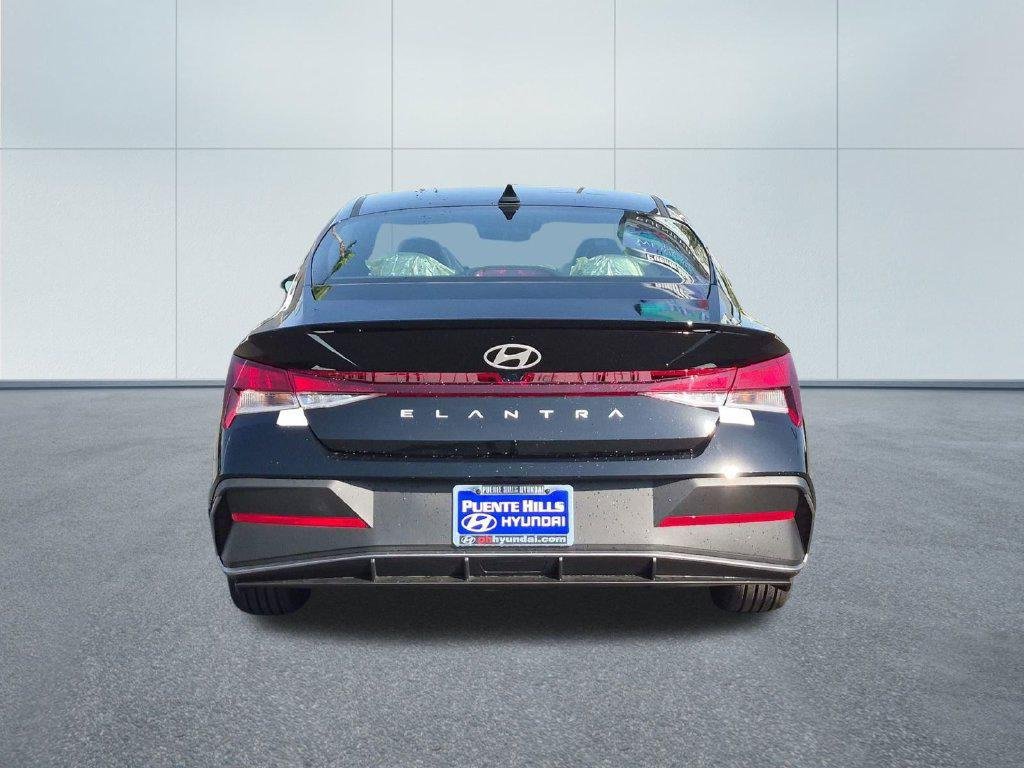 New 2026 Black Hyundai SEL Sport Plus image 5