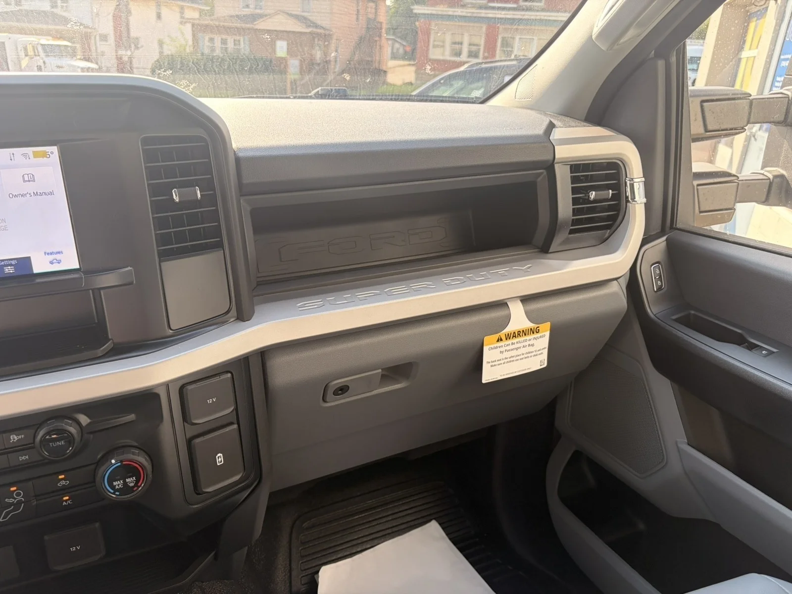 New 2027 Oxford White Ford F-250® XL image 21