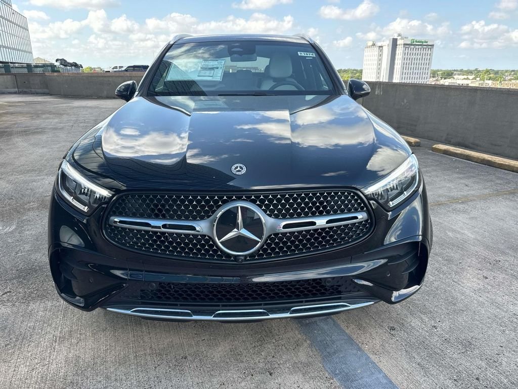 New 2026 Obsidian Black Metallic Mercedes-Benz GLC 300 image 2