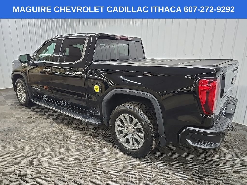 Used 2021 Onyx Black GMC Denali image 9