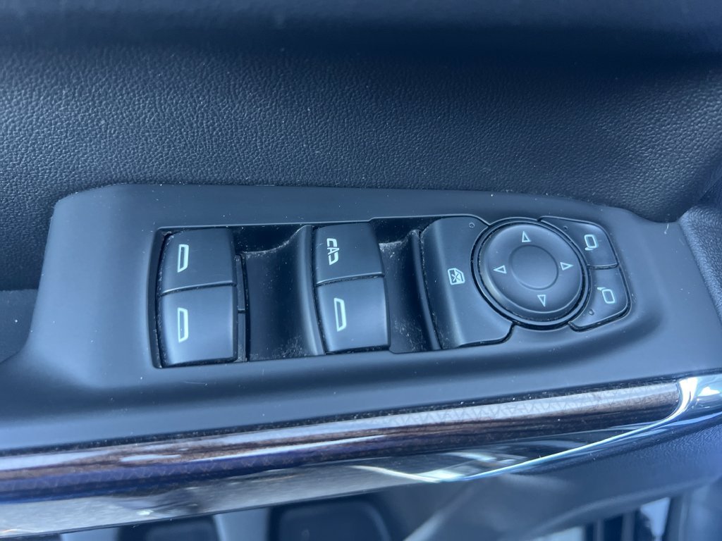 Used 2020 Black Chevrolet LT image 13