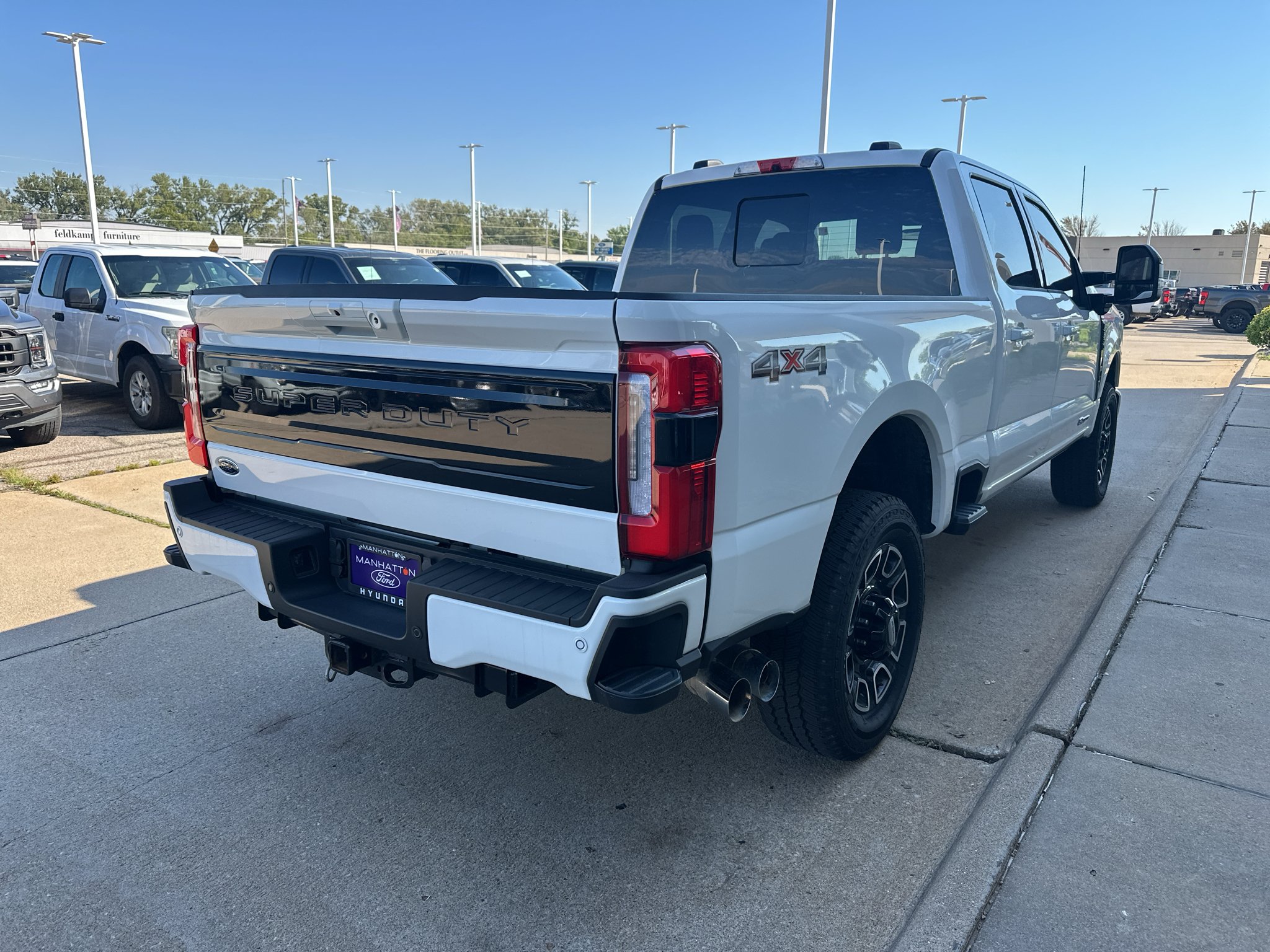 Used 2026 Oxford White Ford PLATINUM image 11