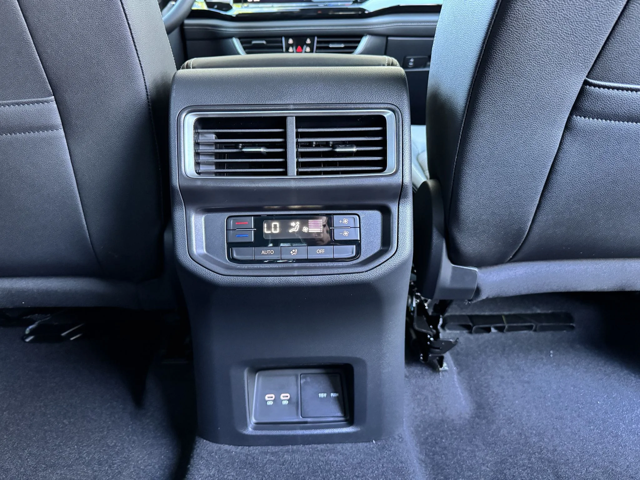 New 2026 Pure Gray Volkswagen 2.0T SE w/Technology image 36
