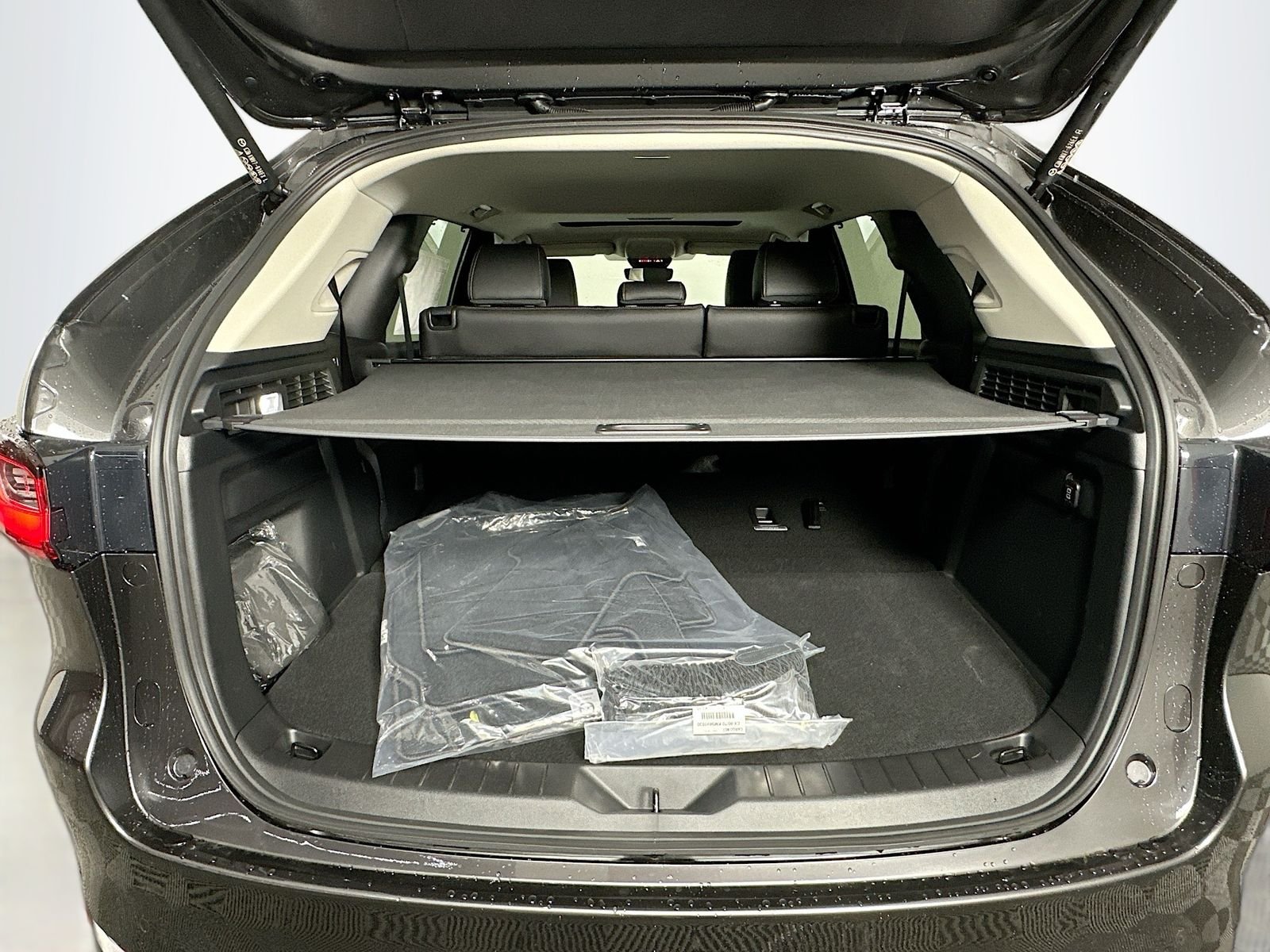 2026 Mazda CX-90 Preferred Package - Photo 27