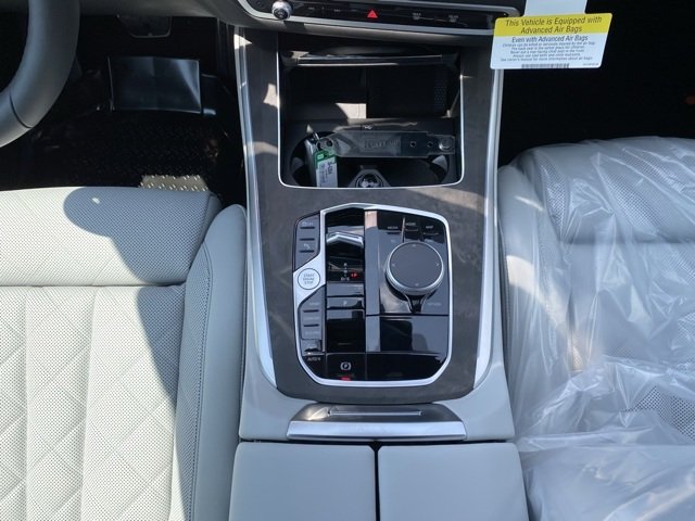 Certified Used 2026 Black Sapphire Metallic BMW xDrive40i image 10