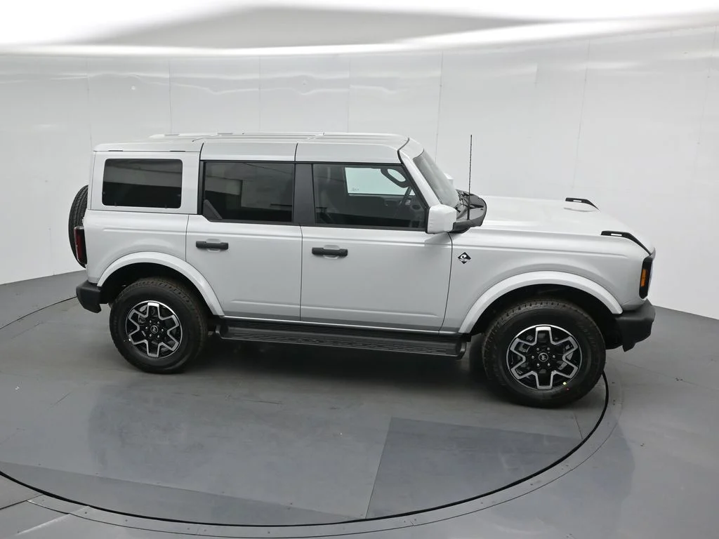 New 2026 Avalanche Gray Ford Outer Banks image 52