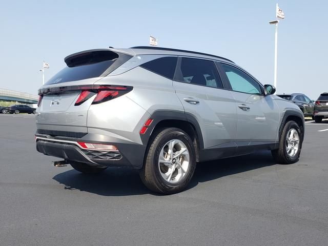Used 2024 Silver Hyundai SEL image 5
