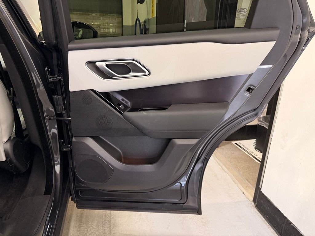 2026 Land Rover Range Rover Velar Dynamic SE - Photo 24