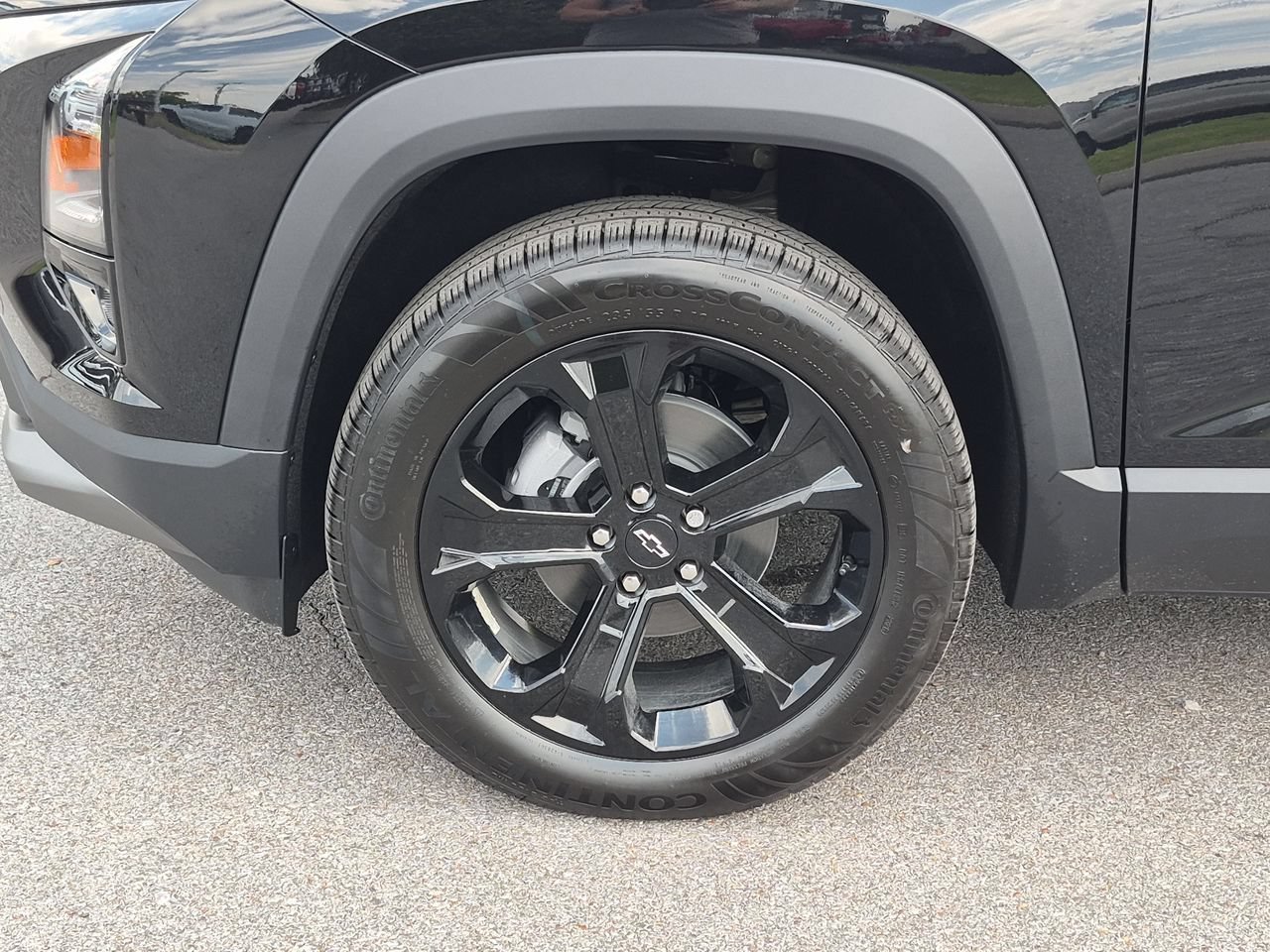 2027 Chevrolet Equinox LT - Photo 33