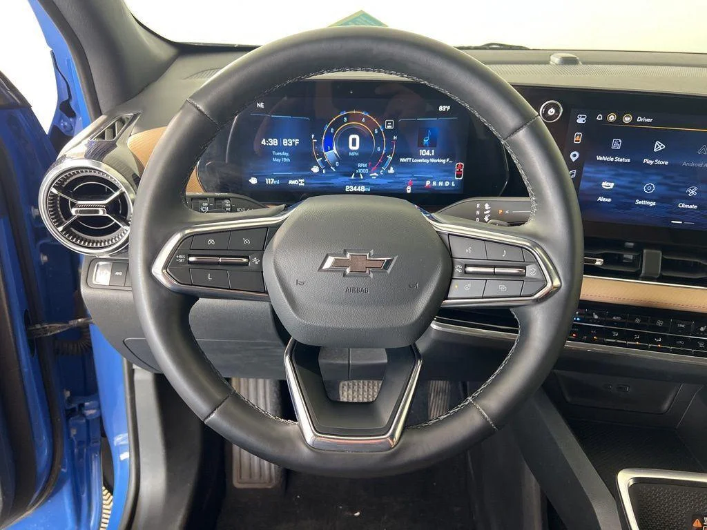 Used 2025 Blue Metallic Chevrolet ACTIV image 9