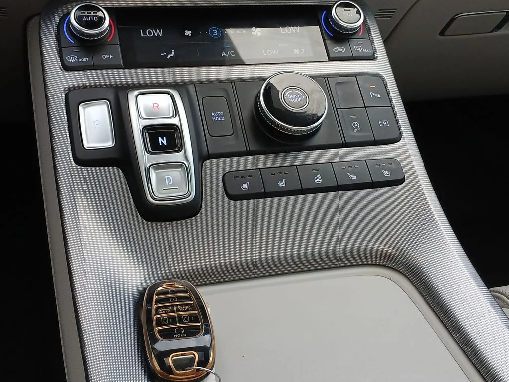 Used 2025 Gray Hyundai Calligraphy image 16