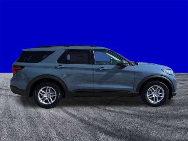 New 2026 Vapor Blue Metallic Ford Active image 3