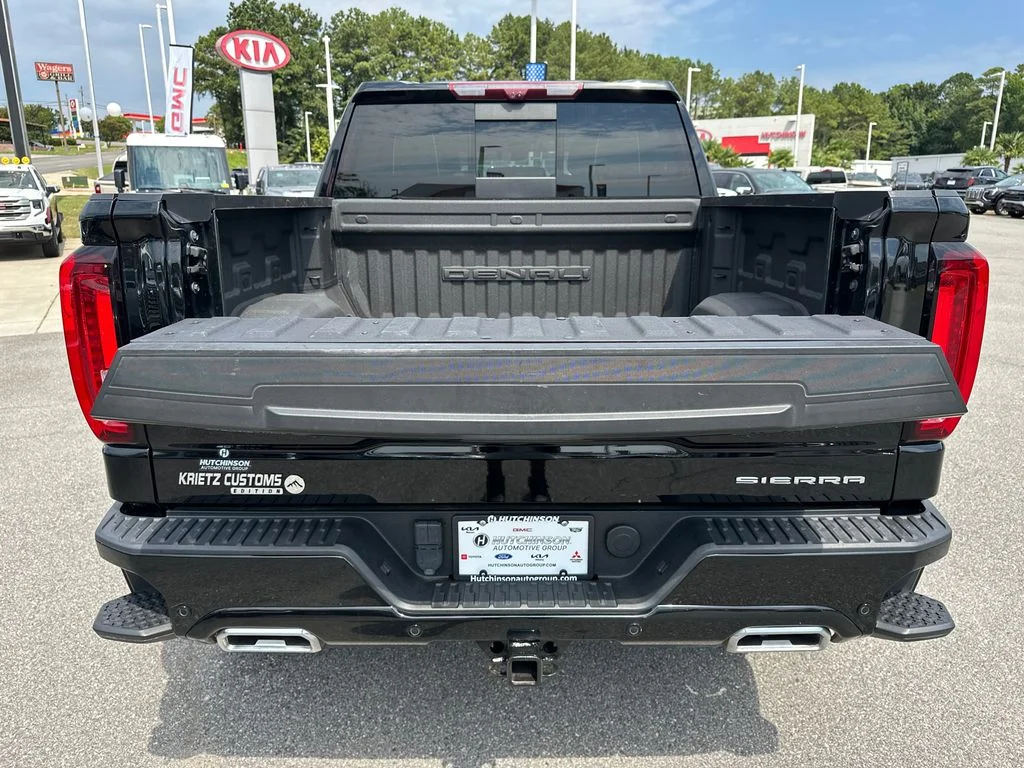 Used 2023 Black GMC Denali Ultimate image 18
