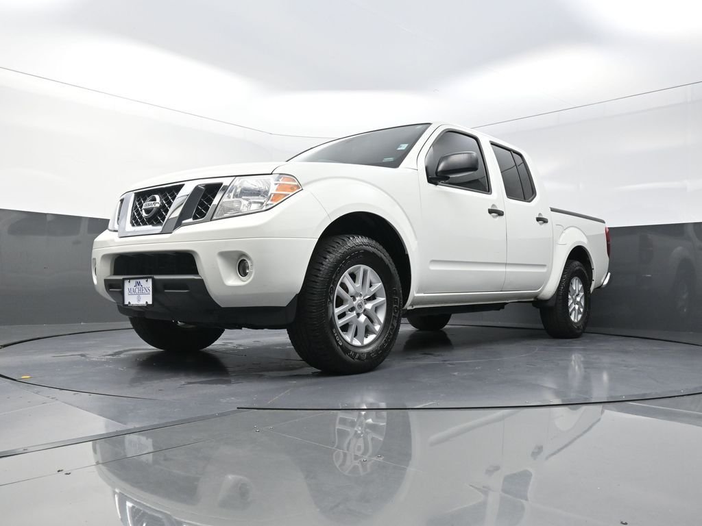 Used 2017 White Nissan SV image 24