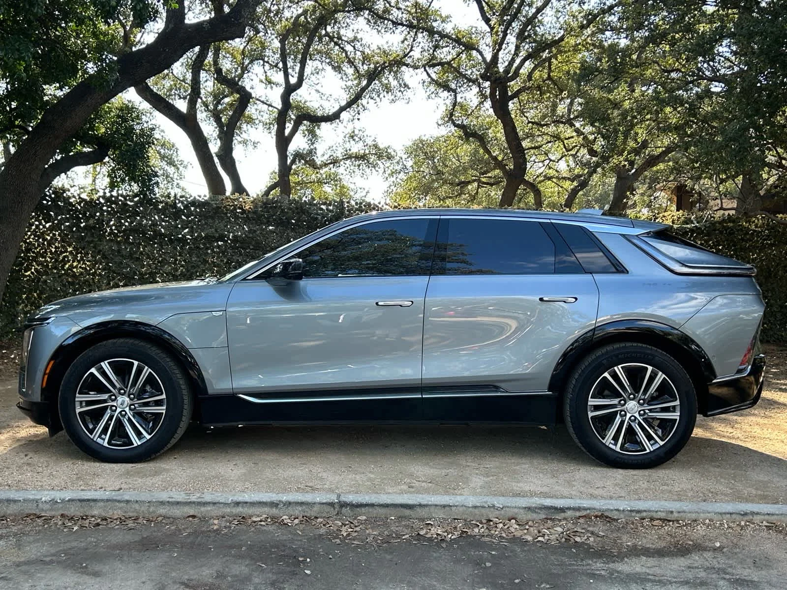 Certified 2024 Cadillac LYRIQ Luxury 2 with VIN 1GYKPRRL6RZ119387 for sale in San Antonio, TX