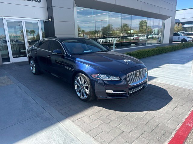 Used 2018 Blue Jaguar XJL Supercharged image 3