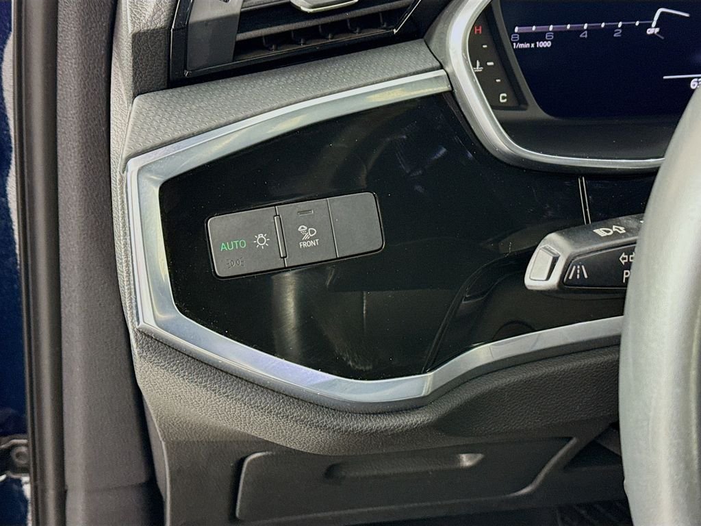 Used 2020 Black Audi Premium Plus image 11