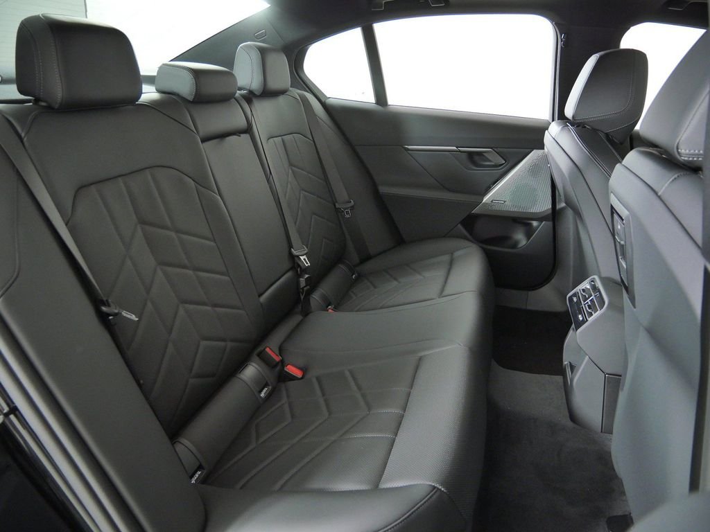 New 2027 Black Sapphire Metallic BMW 530i xDrive image 26