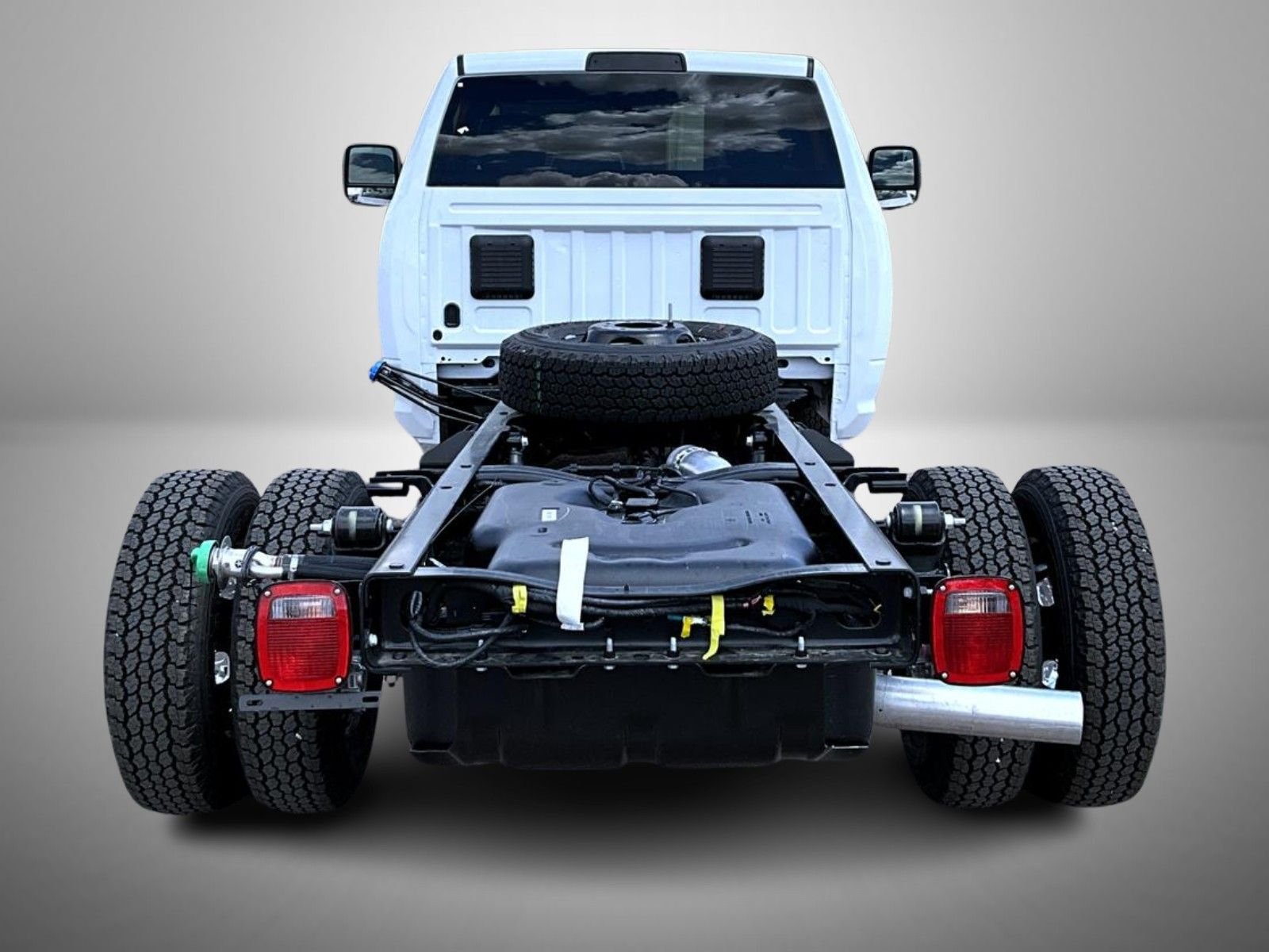 New 2026 Bright White Clearcoat RAM Tradesman image 6
