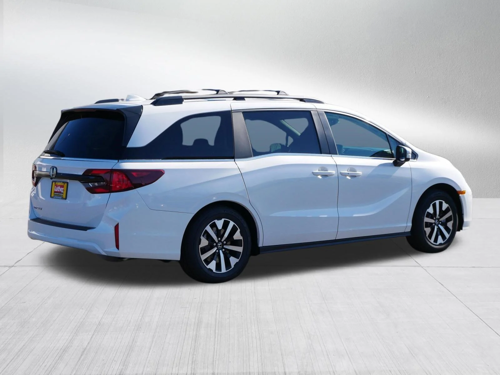New 2026 Platinum White Pearl Honda EX-L image 7