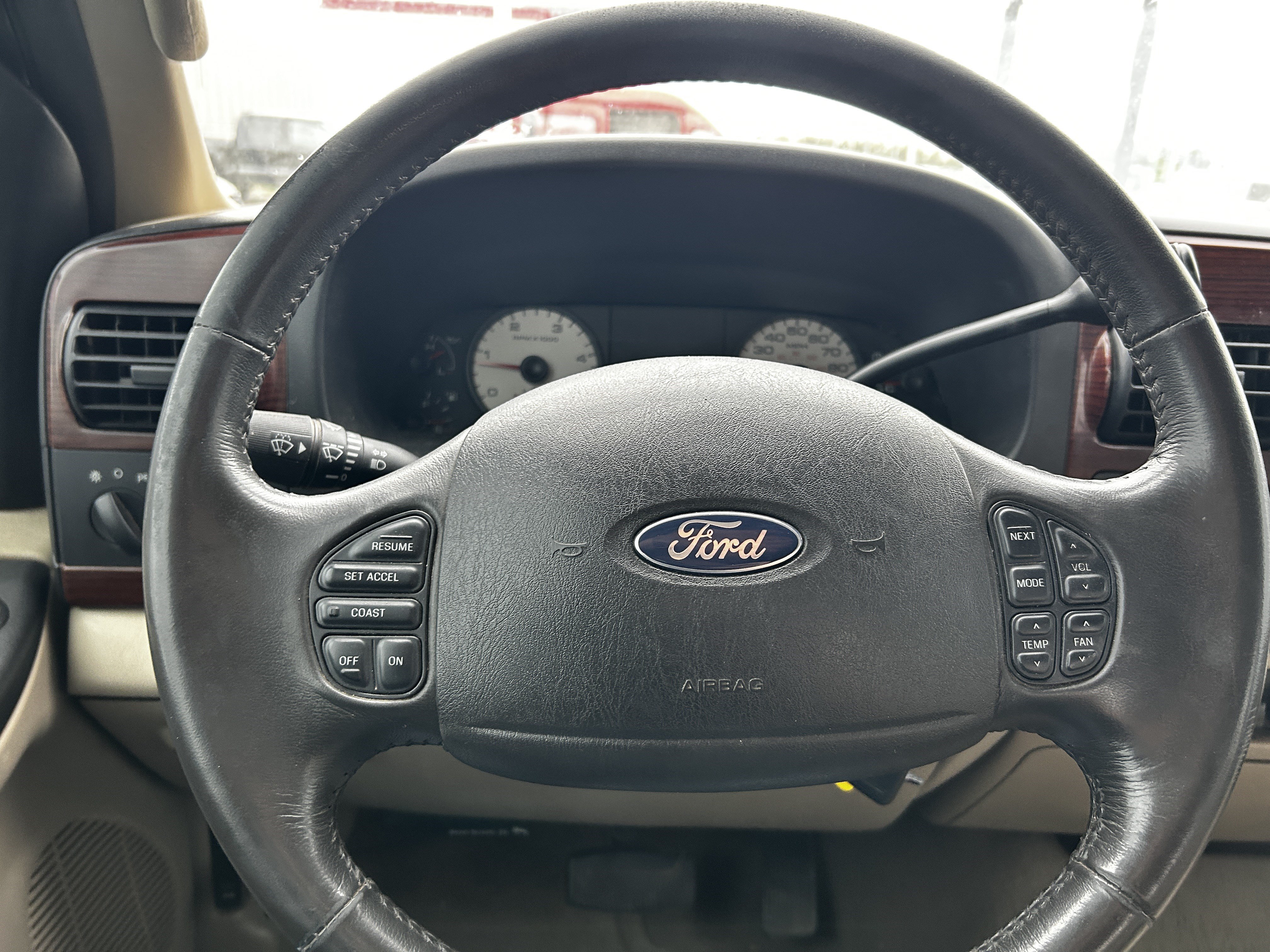 2006 Ford F-350 Super Duty XL - Photo 17
