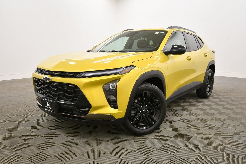 Used 2025 Chevrolet Trax Activ with VIN KL77LKEP4SC227830 for sale in Rochester, Minnesota