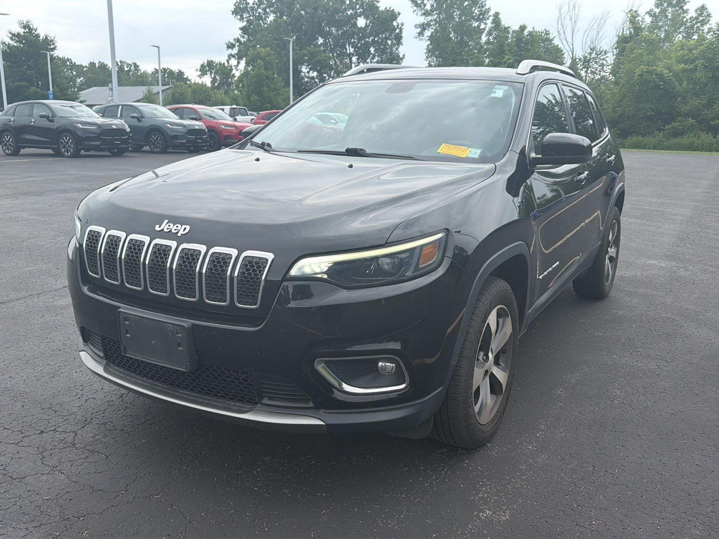 Used 2020 Diamond Black Crystal Pearlcoat Jeep Limited image 2