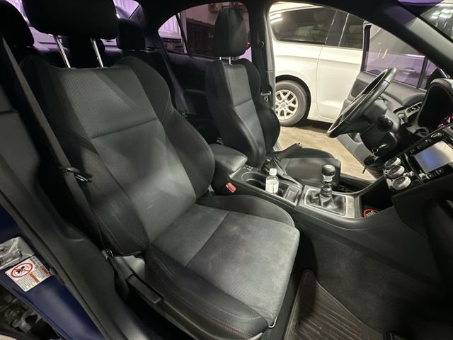 Used 2016 Lapis Blue Pearl Subaru Premium image 32