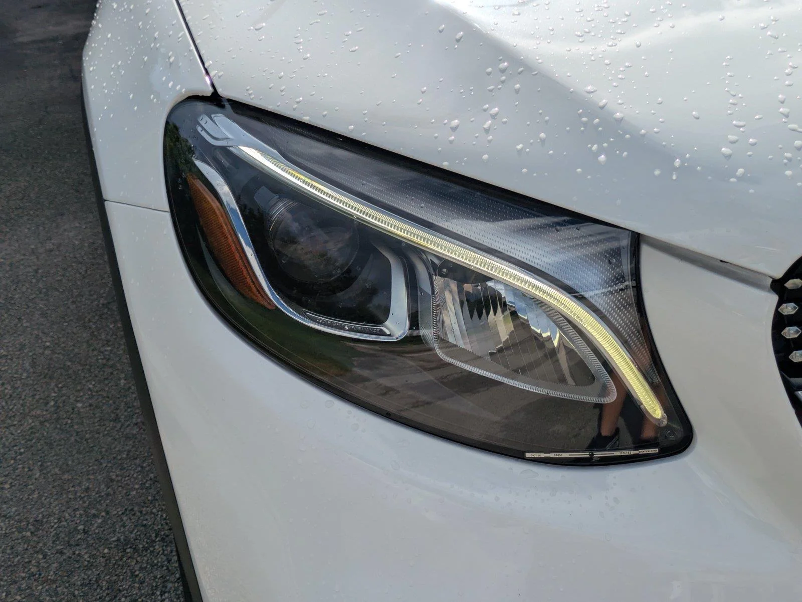 Used 2018 White Mercedes-Benz GLC 300 image 11