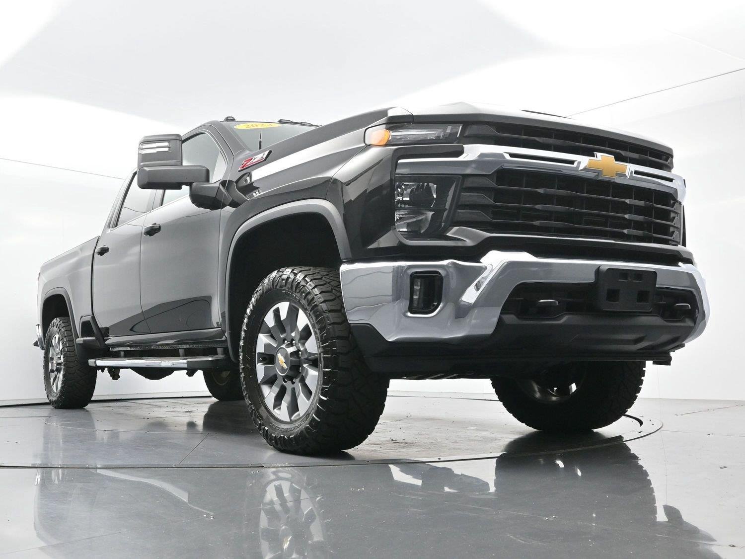 Used 2024 Black Chevrolet LT image 48