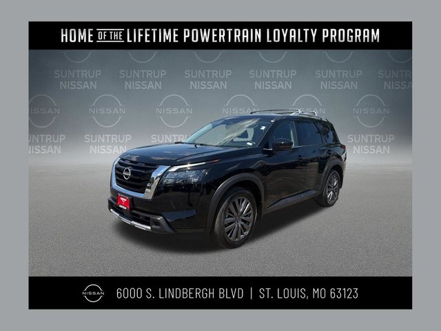 2025 Nissan Pathfinder SL