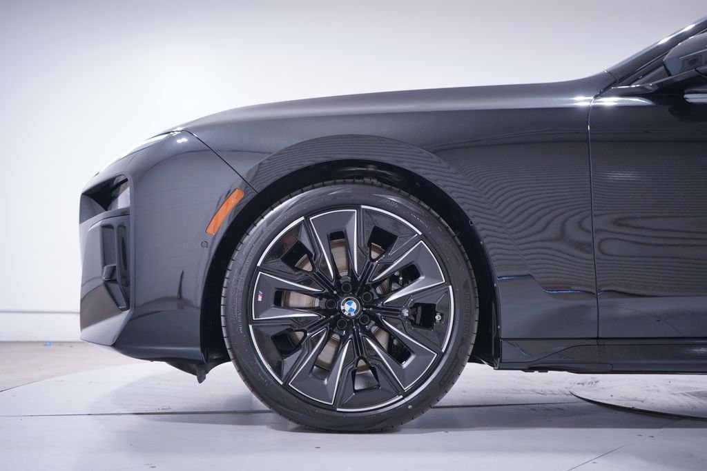 New 2026 Black Sapphire Metallic BMW 740i image 2