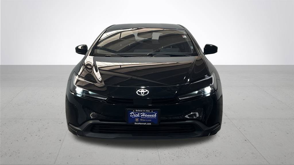 Used 2025 Midnight Black Metallic Toyota LE image 4