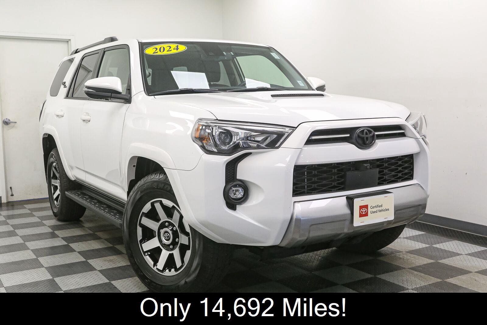 Used 2024 Ice Cap Toyota TRD Off-Road Premium image 3