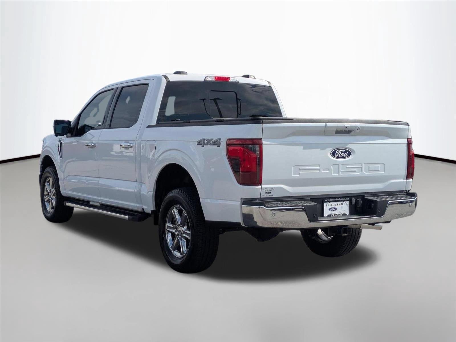 Used 2024 Oxford White FORD XLT image 7