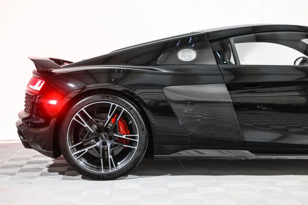 Used 2020 Black Audi V10 performance image 3