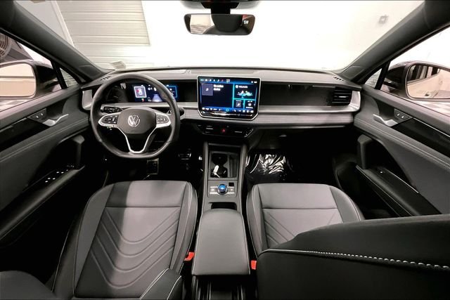 2025 Volkswagen Tiguan SE R-LINE BLACK - Photo 18