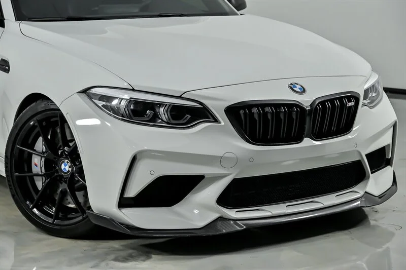 Used 2019 Alpine White BMW Competition image 2