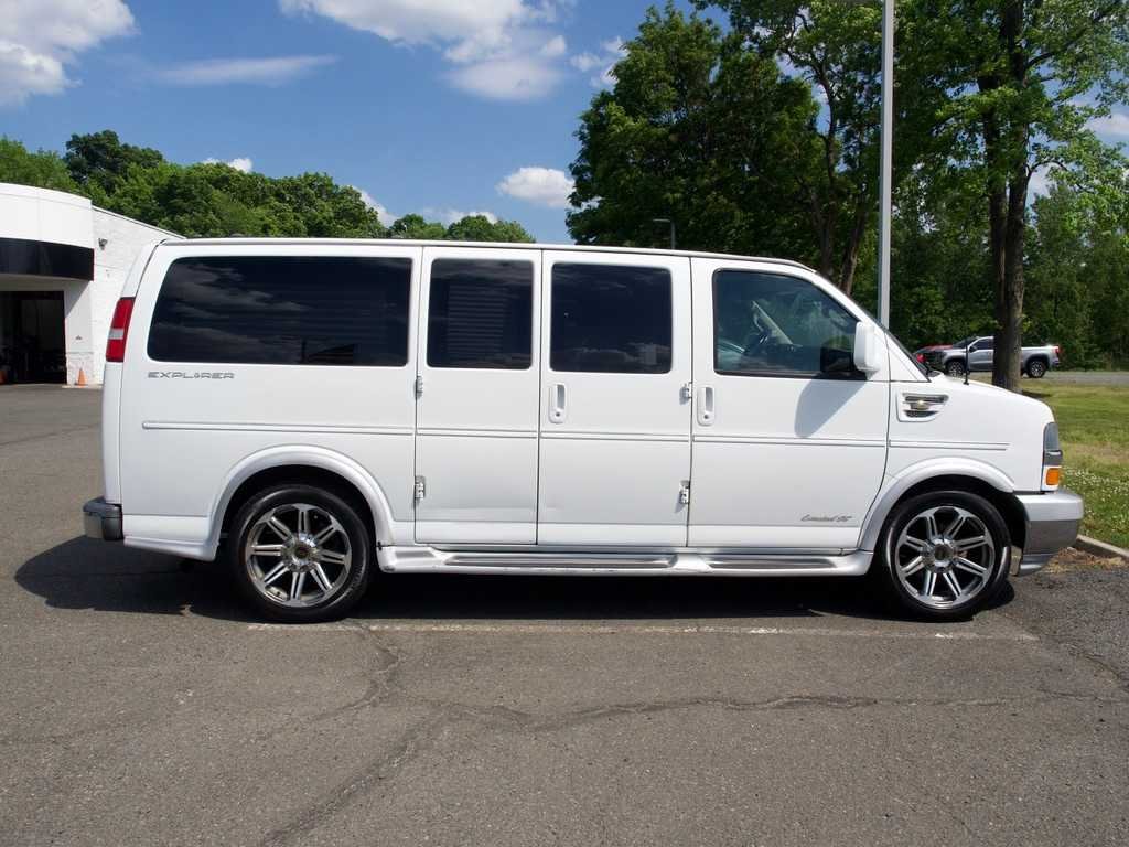 Used 2017 Chevrolet Express Cargo Work Van with VIN 1GCWGAFG5H1219915 for sale in East Windsor, NJ