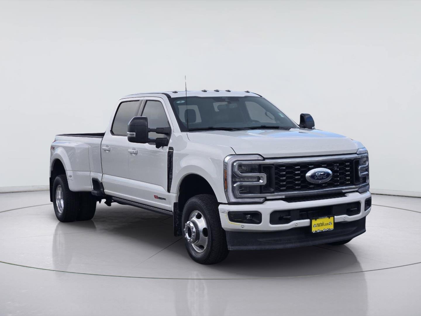 Used 2025 Star White Metallic Tri-Coat Ford Platinum image 3