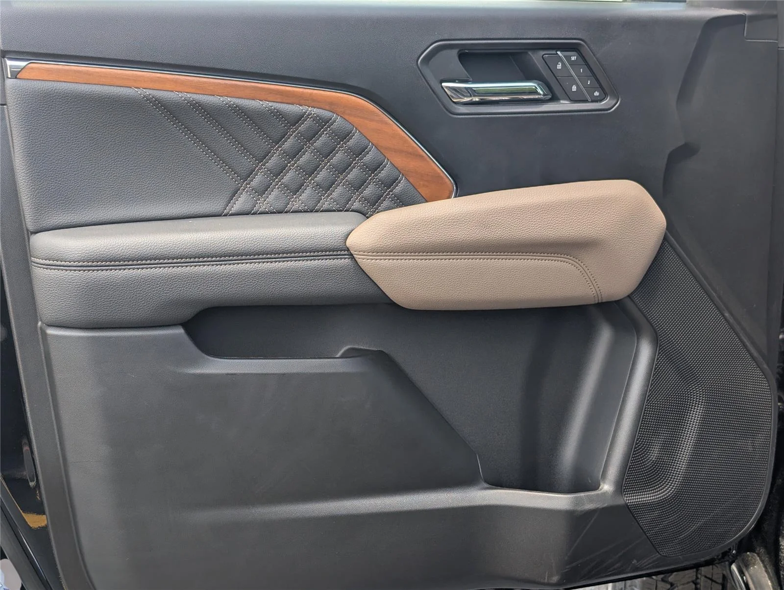 2026 GMC Canyon Denali - Photo 33