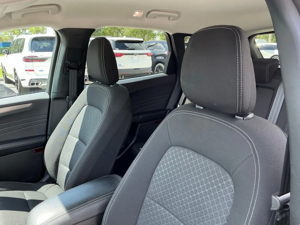 Used 2025 Gray Ford Active image 26