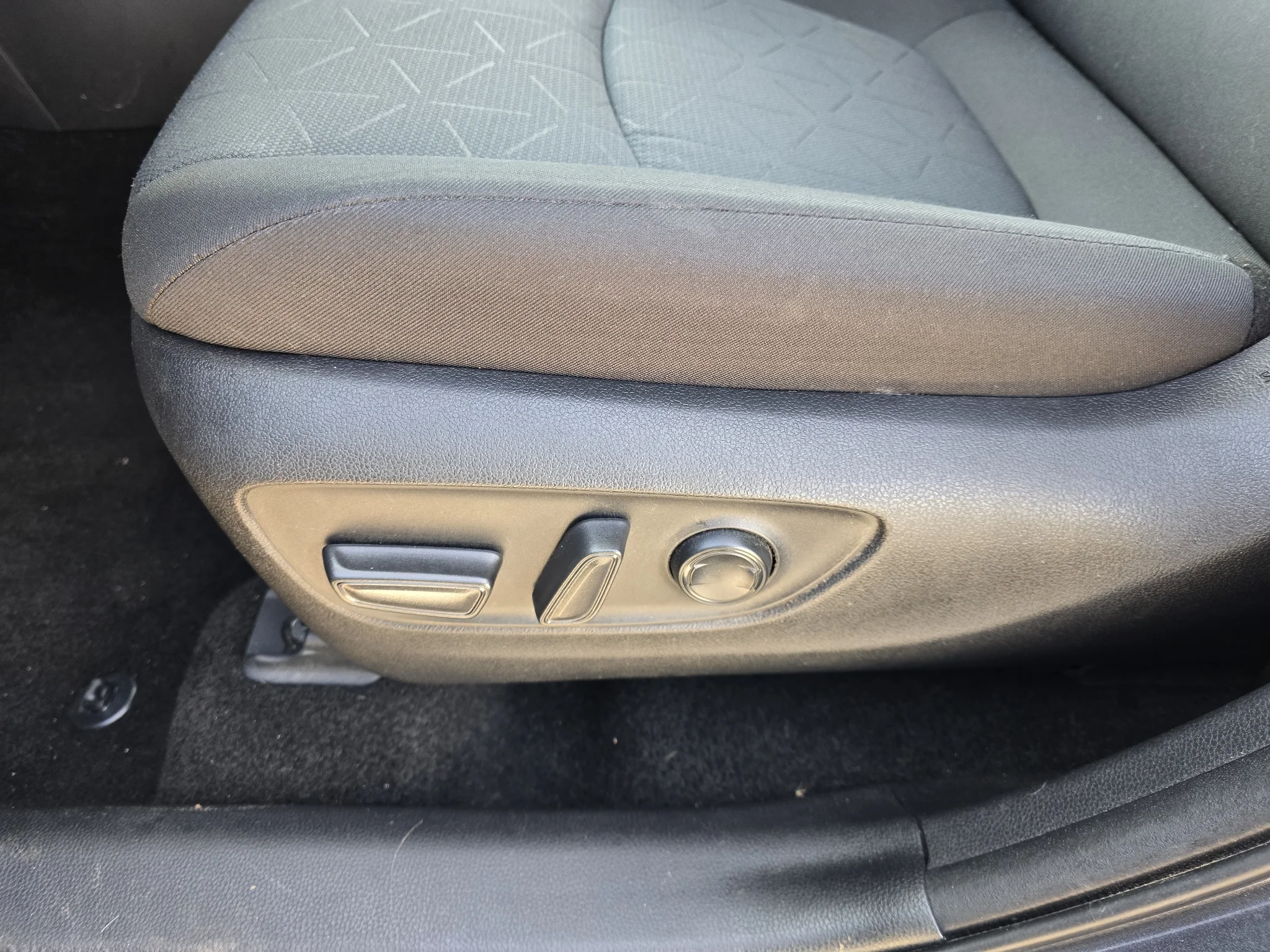 Used 2021 Magnetic Gray Metallic Toyota XLE image 16