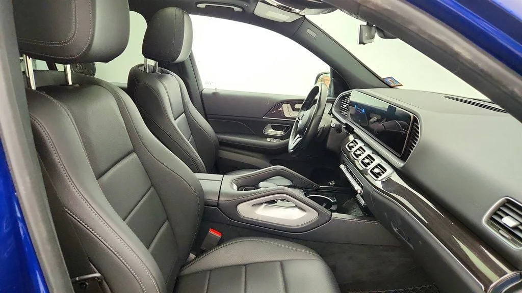 Used 2020 Brilliant Blue Metallic Mercedes-Benz GLE 350 4MATIC® SUV w/ Burmester Audio & Premium Pkg image 22