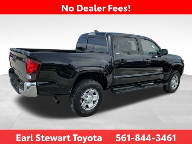 Certified Used 2018 Black Toyota SR5 image 4