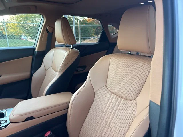 Used 2025 White Lexus 250 Premium image 2