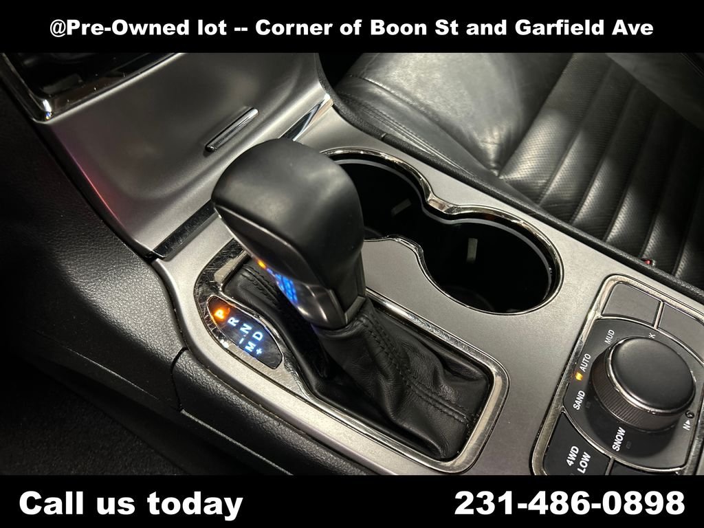 Used 2020 White Jeep Limited X image 25