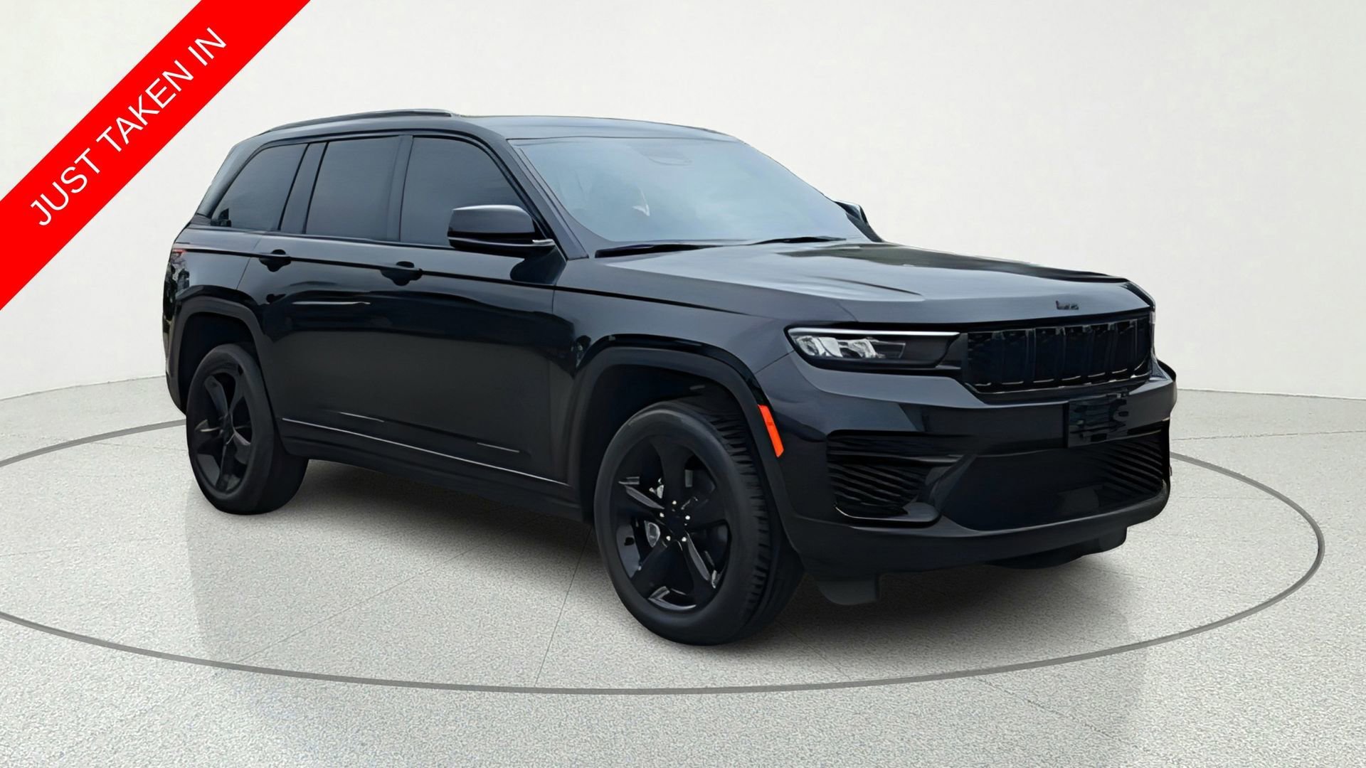 2022 Jeep Grand Cherokee Altitude 4x4's photo