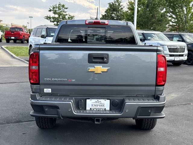 Used 2019 Gray Chevrolet Z71 image 19