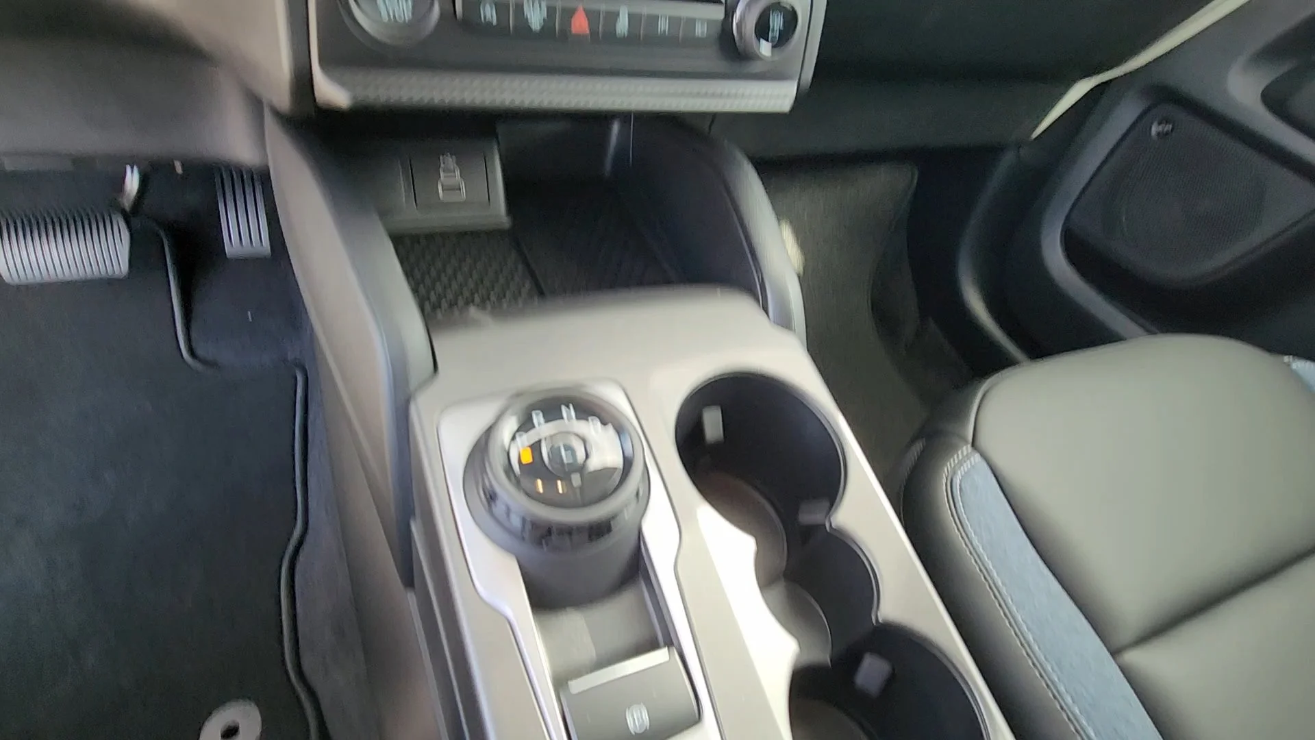 New 2026 Oxford White Ford Outer Banks image 38